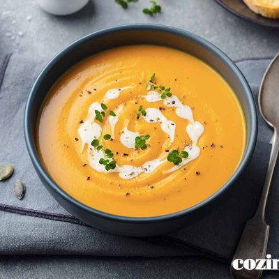 sopa de abóbora com carne seca