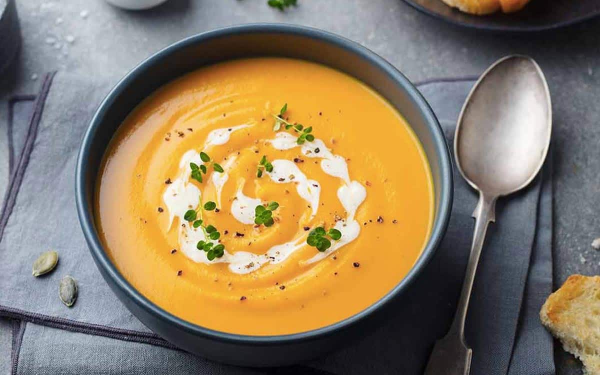 Sopa de Abóbora com carne seca