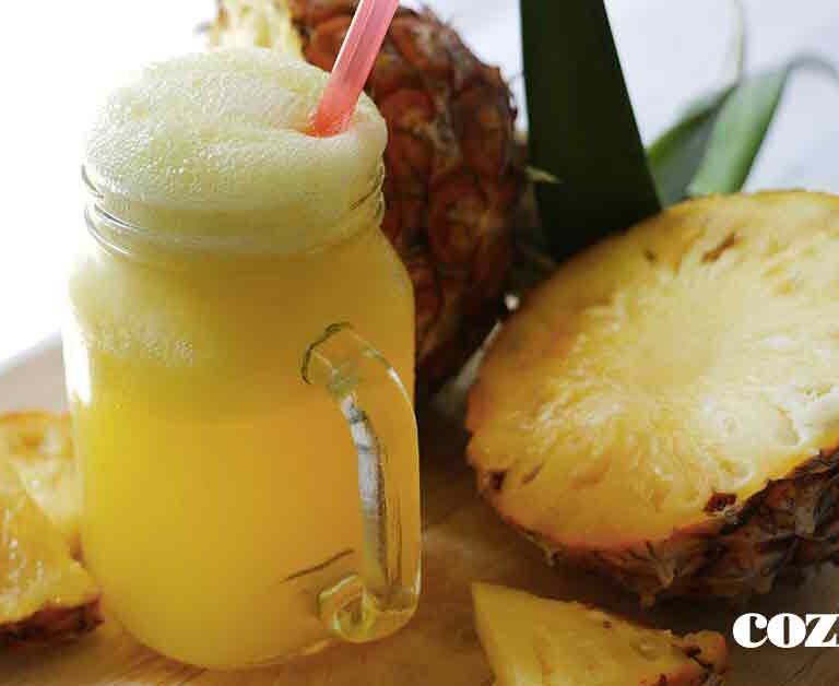 Suco de abacaxi com hortelã