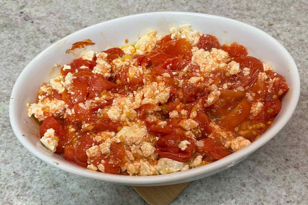aperitivo de queijo com tomate cereja